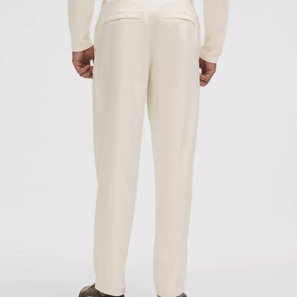 Lululemon Woven Classic-Fit Pleated Trouser - Picture 7 of 7